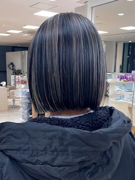 シャルムバイケンジ(Charm.by KENJE) デザインハイライトオージュアコントラストレイヤー銀座有楽町