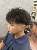 ツイストスパイラルパーマ　ツイストパーマ　刈り上げマッシュ