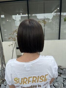 リコリス(licoris) 切りっぱなしボブ