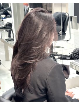 バレット 福岡天神(VALETTE) レイヤーカット