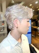 ノラキチジョウジ(NORA KICHIJOJI)&nbsp;毛流れセンターパートツーブロックビジネスアップバングショート