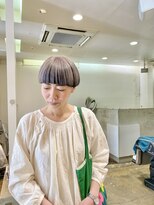 ピエドプールポッシュ(PiED DE POULE POCHE) アンブレラカラー×マッシュショート
