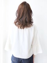 リサ グランシェ(RISA granche)&nbsp;弾むような毛先カール×ミディアム