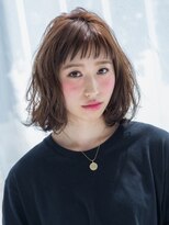 エマージュ 新宿(Emerge)&nbsp;短めバングがポイント！ヘルシーゆるボブ☆