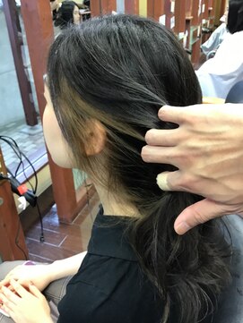 アリエス美容室南富山店 30代40代50代/ケアブリーチ+インナーカラー