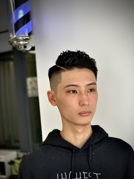 サリュー(SALUT) ハードパートパーマスタイル