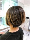 ショートボブ大人ボーイッシュ女子ユニセックスうるツヤ美髪