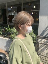 ドゥニカ(donica) ハイトーンベージュ×丸みショート20代30代