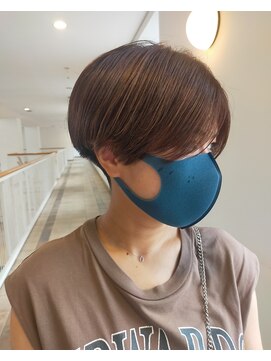 ビュートリアム 神戸(BEAUTRIUM) 前髪長め刈り上げショート/ショート/ショートボブ/丸みショート