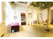 ランプヘアーメイク(LAMPE HAIR MAKE)の雰囲気（ライフ東五反田店を渡った所にあるAtelier par LAMPE。大崎駅9分）