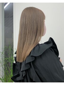 キー(kii) ハイトーンベージュ　ブリーチカラー　福岡　天神　薬院　今泉