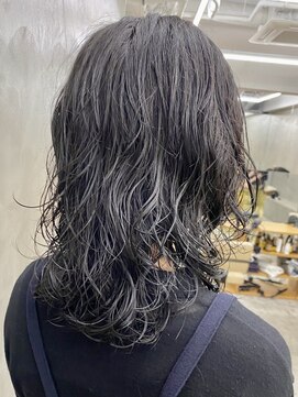 スー 渋谷(suu) ウルフパーマウルフカットミディアムレイヤースパイラルパーマ