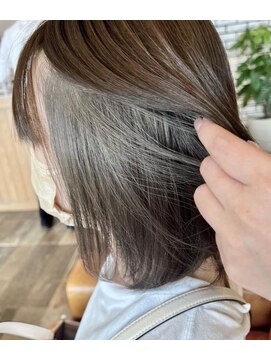 サロンド ベレーザ トータ(salao de beleza tota) インナーカラー*シルバー