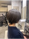 ショートボブ