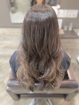 ダンディゾン ブルー 神楽坂(Dans Dix ans bleu) 【Dans Dix ans】グレイカラーでもかわいく☆大人インナーカラー