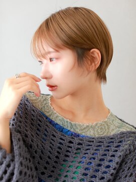 ガリカ 渋谷(Gallica) 耳かけハンサムショート×透明感ミルクティーベージュ