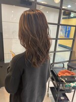 ニール(Neale.)&nbsp;暗めカラーハイライトカラー11.18