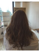 カタチヘアー(HAIR) 。。。。。春。。。やさしい。。。ロングのカタチ。。。。。