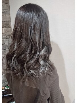 ヘアーデザイン アズール(Hair Design Azur) 【Ａｚｕｒ】インナー・シルバーグレージュ