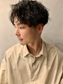 クワトロ オム 大阪梅田(QUATTRO HOMME) センターパート