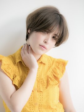 レポゼ 日本橋室町(Repose) フェミニン/シルキーベージュ 大人ショート