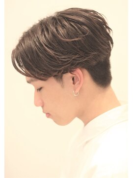 ノイセル 西本町(Noisyle) 爽やか前下がりセンターパートニュアンスマッシュスサマーカット