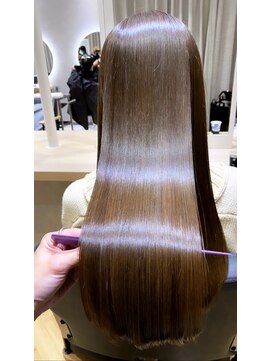 ジーナ 福岡天神(Zina) Maron Beige × Premium髪質改善トリートメント【中村一樹】