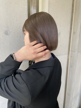 アイナ(AINA) オリーブベージュbob