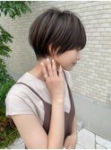 20代30代ひし形クビレ耳掛け束感小顔スウィングショート