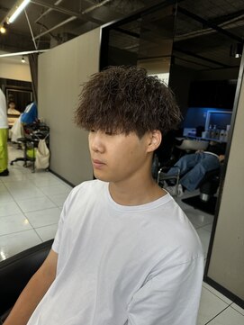 アイズ 海老名(AIZU) ツイストスパイラルパーマ　メンズパーマ　海老名　眉毛　本厚木