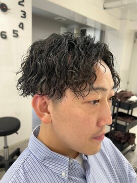 メンズヘアトーキョー 渋谷(MEN'S HAIR TOKYO) センターパートパーマ