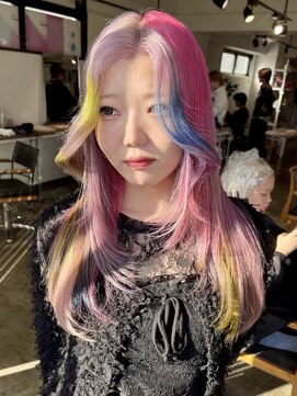 ニュート(Neut ) セクションカラー ハイトーン名古屋 ブリーチ デザインカラー