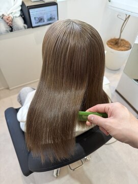 エミュスト(Emuest) 髪質改善TR・心斎橋