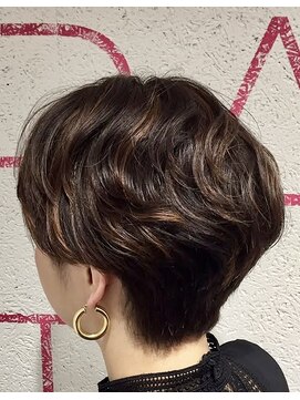 アトラクト(ATTRACT) マッシュショートスタイル