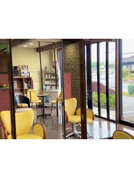 ≪脱白髪染め≫と≪髪質改善≫に特化したメニューで、大人女性のお悩みを解決！なりたい叶える提案を◇