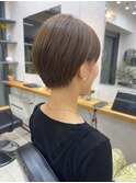 丸みショートカット オリーブベージュ
