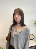 大人シアーベージュミニウルフボブミディアムレイヤー