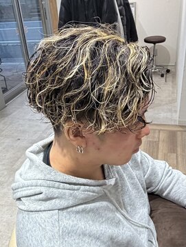 エスト 幕張本郷(est.) MENSHAIR/波巻ツイストスパイラル/フェザーパーマ/千葉/津田沼