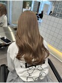 ホワイトベージュ顔まわりチョコブラウンミディアムレイヤー