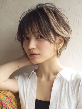 ハーツ(Heart's) ミセスショート×白髪ぼかしカラー３０代４０代５０代６０代