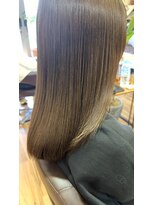 エスト(est.)&nbsp;estraight縮毛矯正×ミネコラトリートメント　20代30代40代50代