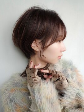 ウル(uru) 【ショートカット】20代30代大人ショートくびれショートボブ