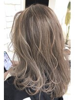 ビューイースト 亀戸 錦糸町(VIEW EAST)&nbsp;ハイライトデザインカラー◇ミルクティーベージュ