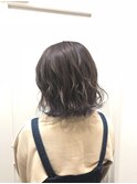 ダークベージュ