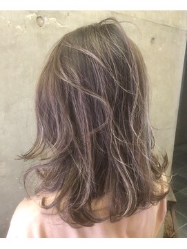 キー(kｅｙ) グレージュ