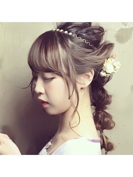 ククー ヘアーアンドメイクアップ(COU COU) あみおろし