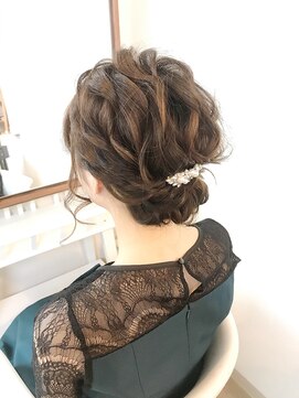 ロカット サロン(Roquat Salon) シニヨンアップアレンジ【ヘアアレンジ 立川/立川南/八王子】