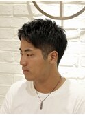 20代黒髪アップバングツーブロック