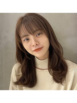 イミ(imi) グレージュカラー/韓国風レイヤー/小顔カット/韓国風パーマ