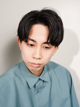 アルファ 新宿(alpha) フェザーパーマ/刈り上げセンターパート/サーフカール[新宿]